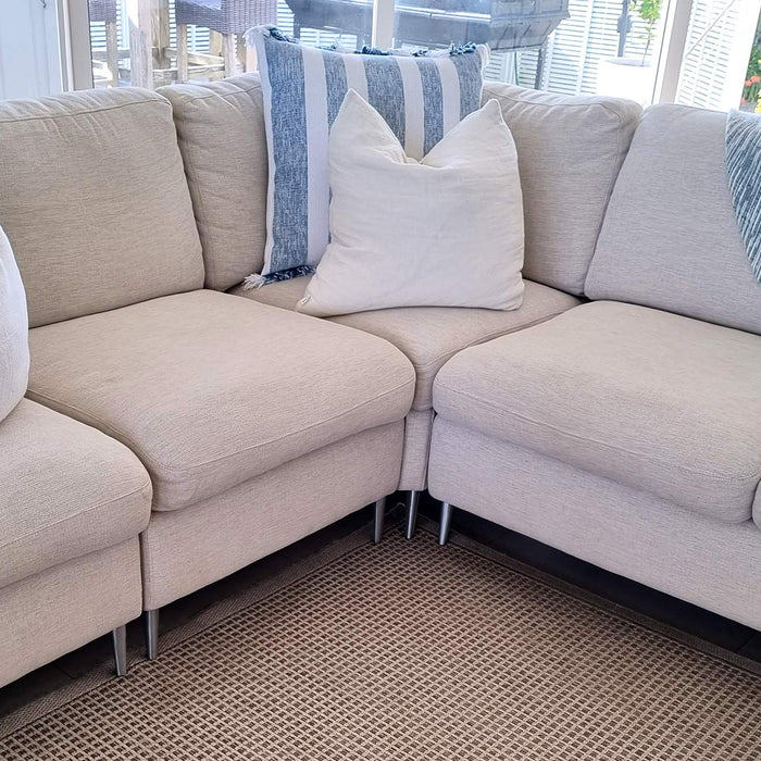 Raising the height of a sofa with new furniture legs