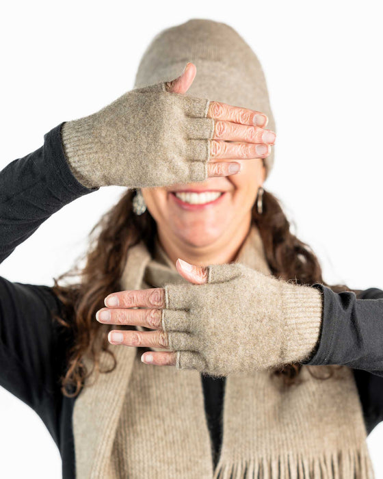 NX103 Wool fingerless gloves Native World Flax beige