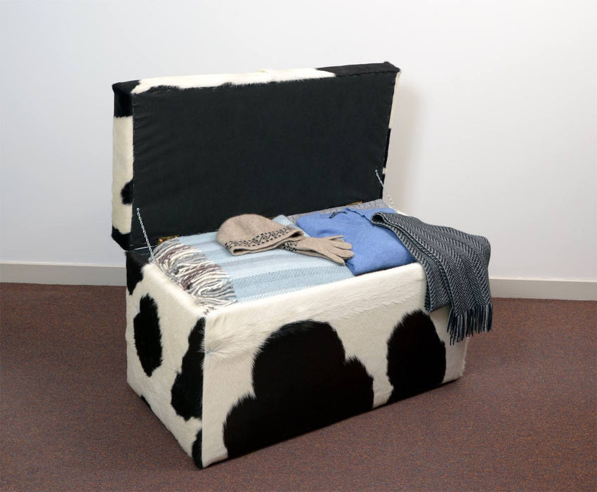 Storage furniture for bedroom - ottoman storage