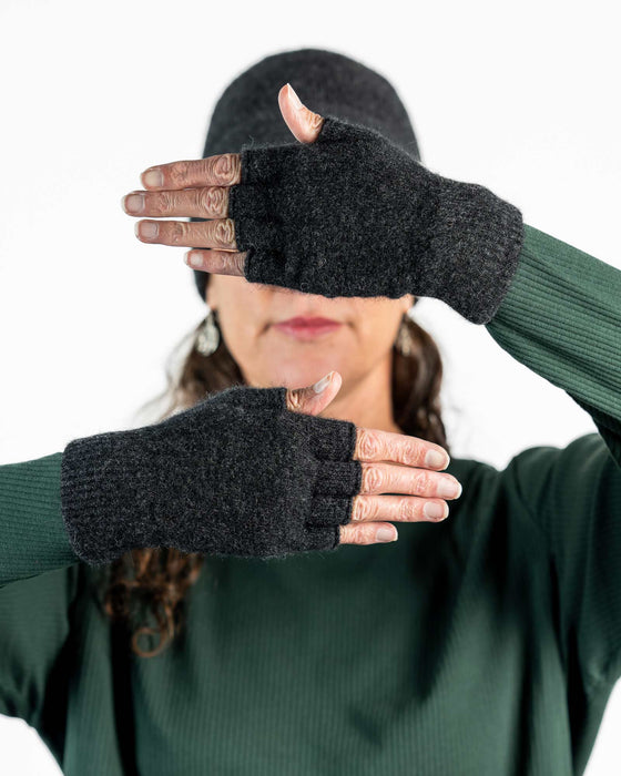 NX103 Charcoal grey unisex fingerless gloves in merino possum wool