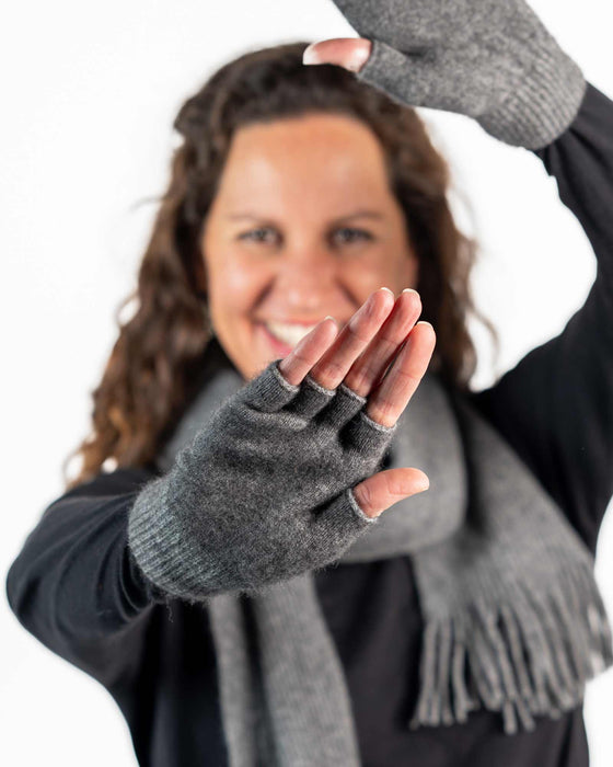 NX103 Dark silver grey unisex fingerless gloves in merino possum wool