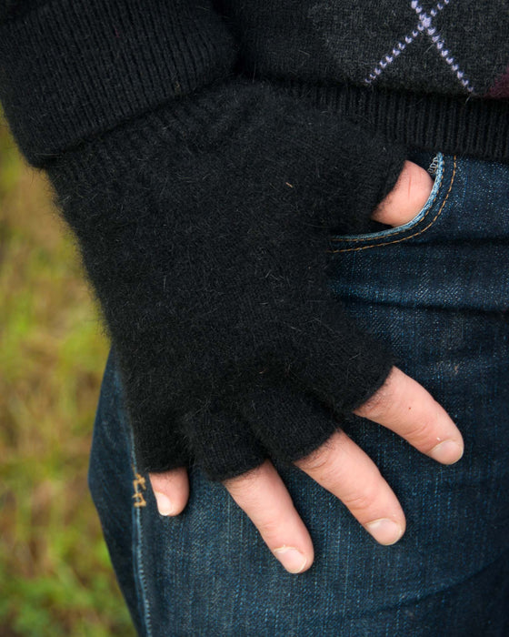 NX103 Black wool fingerless gloves Native World possum merino