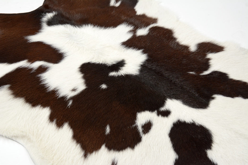 Calfskin rug detail by Gorgeous Creatures #3313