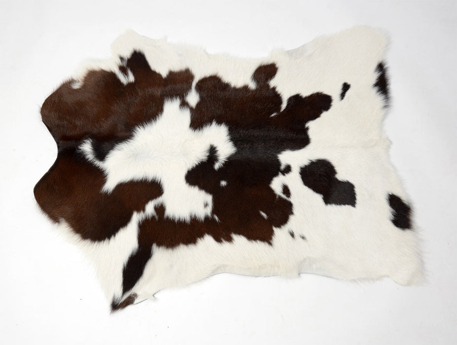 Calfskin rug by Gorgeous Creatures #3313