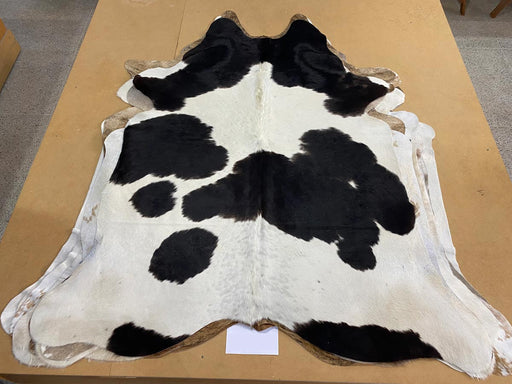 Black and white cowhide rug NZ