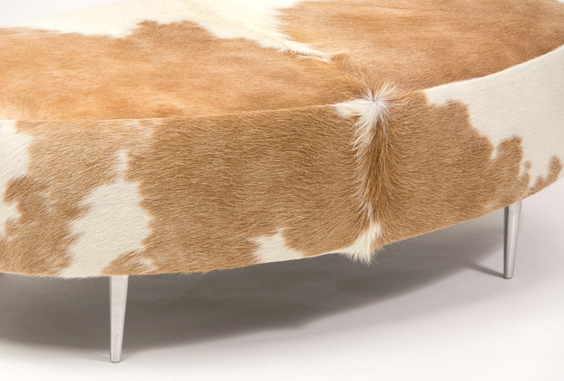 Oval ottoman legs close up