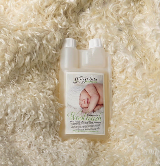 Gorgeous Creatures woolskin wash shampoo to wash a sheepskin rug