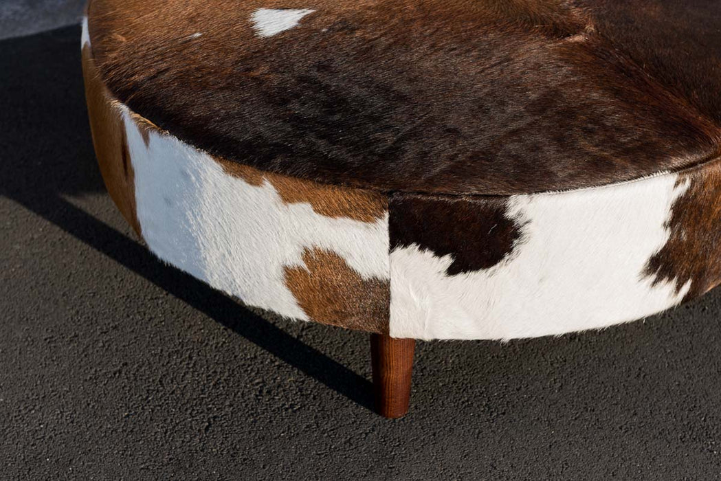 Cowhide Ottoman Round Brown and White Wood Legs 110x110x40cm